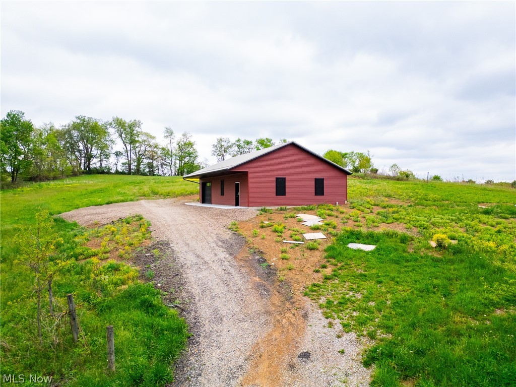 53320 County Road 425 Fresno OH 43824