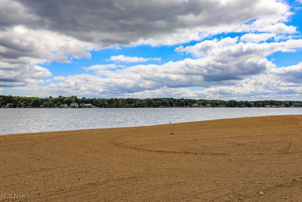 Grandview Road Lake Milton OH 44429