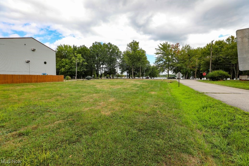 Grandview Road Lake Milton OH 44429