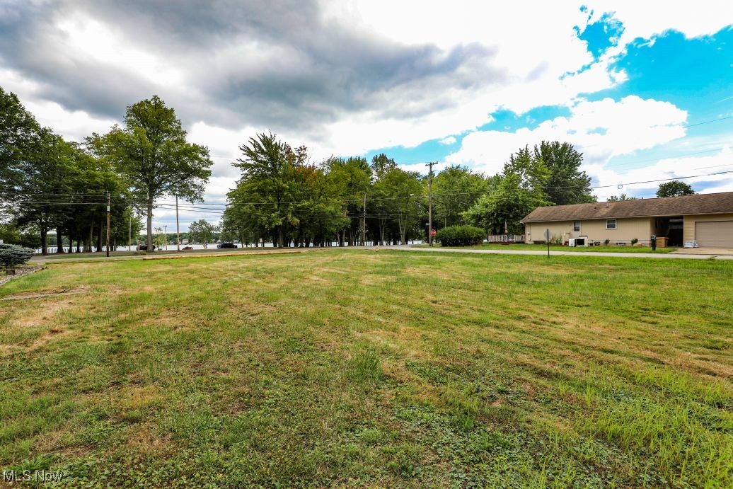 Grandview Road Lake Milton OH 44429