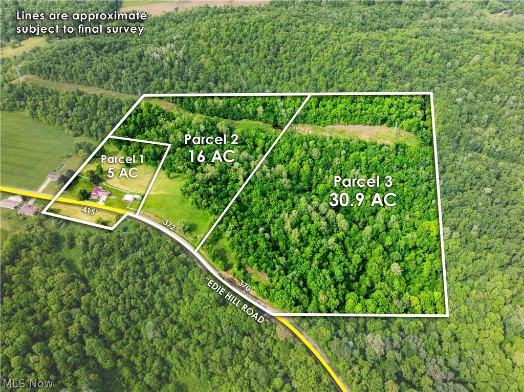 Edie Hill Road SE Uhrichsville OH 44683