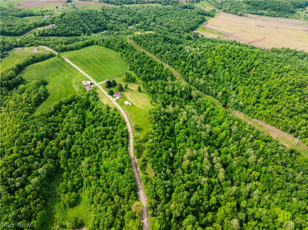 Edie Hill Road SE Uhrichsville OH 44683