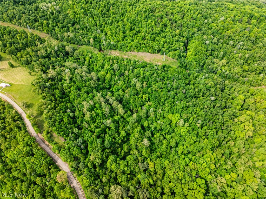 Edie Hill Road SE Uhrichsville OH 44683