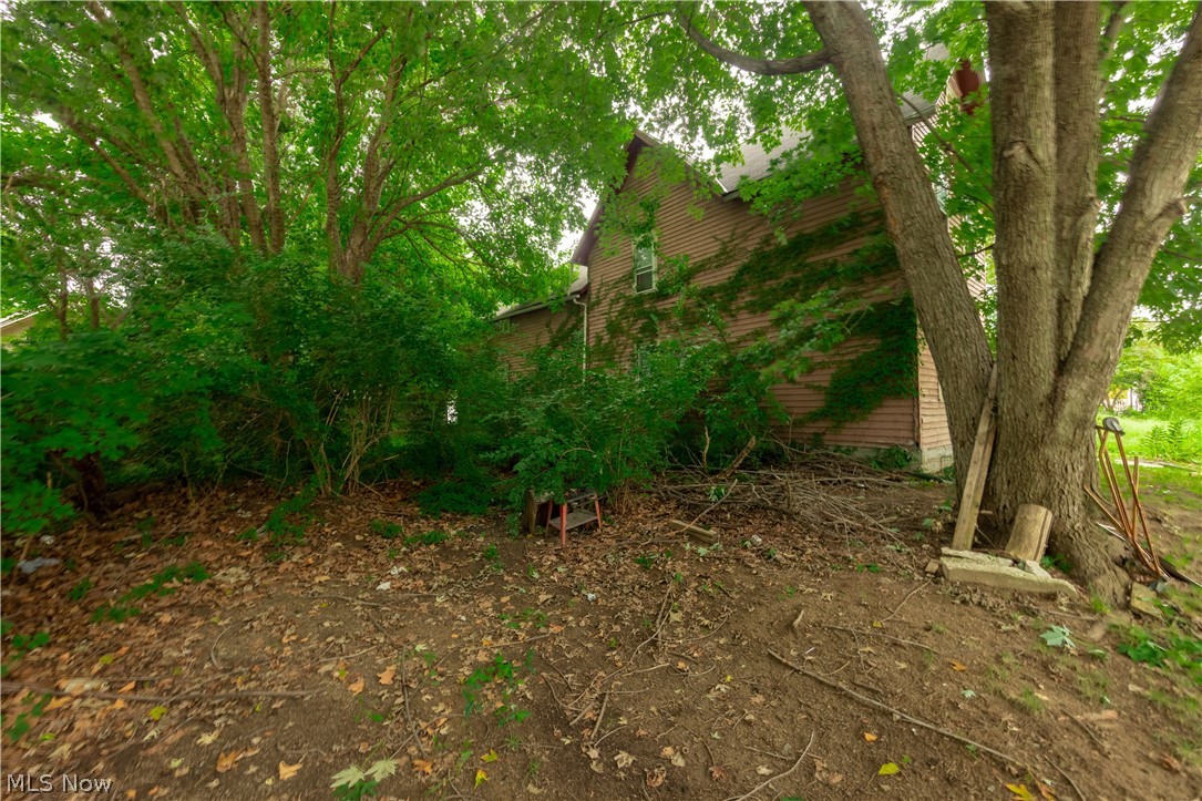 823 Starkweather Avenue Cleveland OH 44113