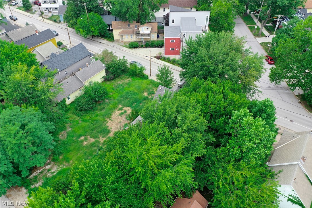 823 Starkweather Avenue Cleveland OH 44113
