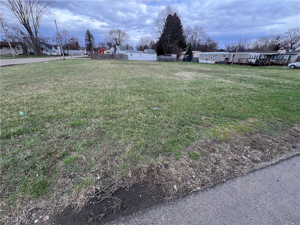 3002 Root Avenue NE Canton OH 44705
