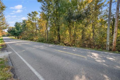 W Comet Road Clinton OH 44216