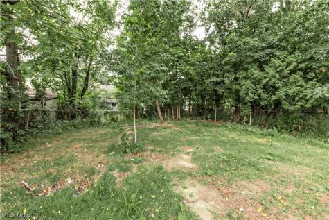 14100 Rexwood Avenue Cleveland OH 44105