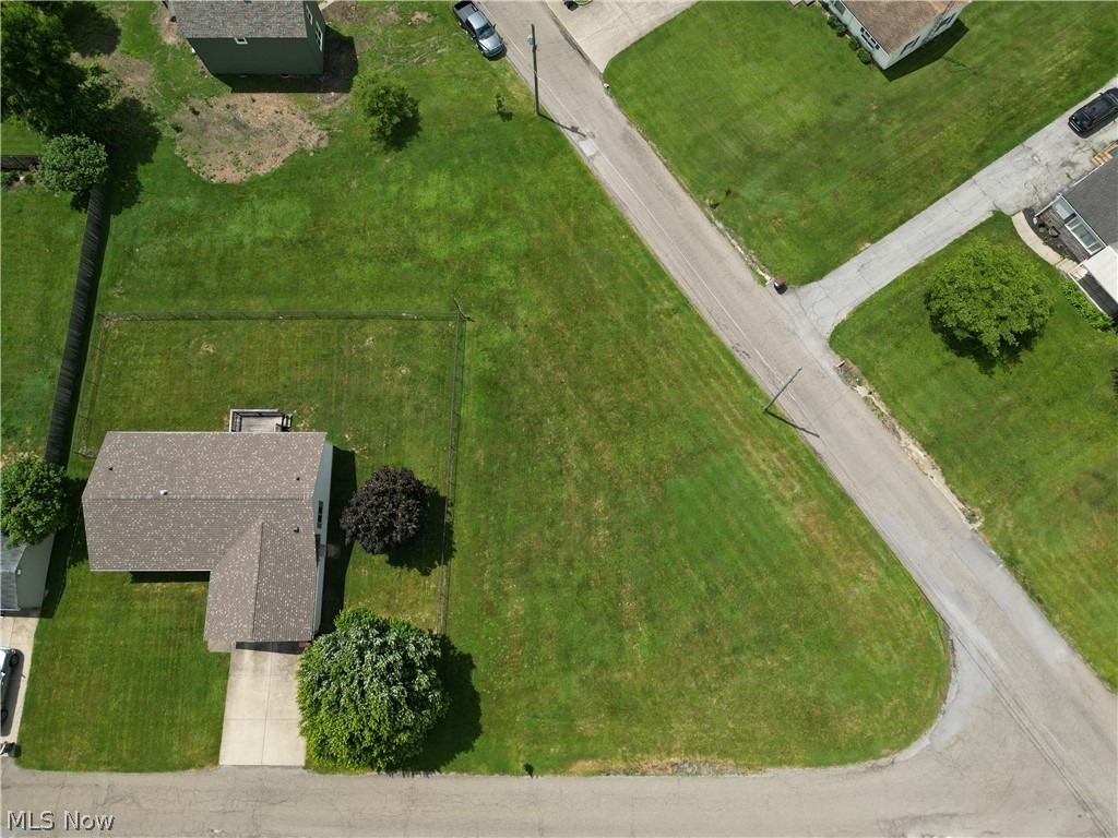 548 Thomas Road Lisbon OH 44432