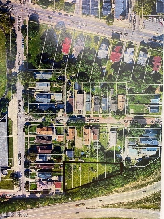 V/l W 16th Street Cleveland OH 44113