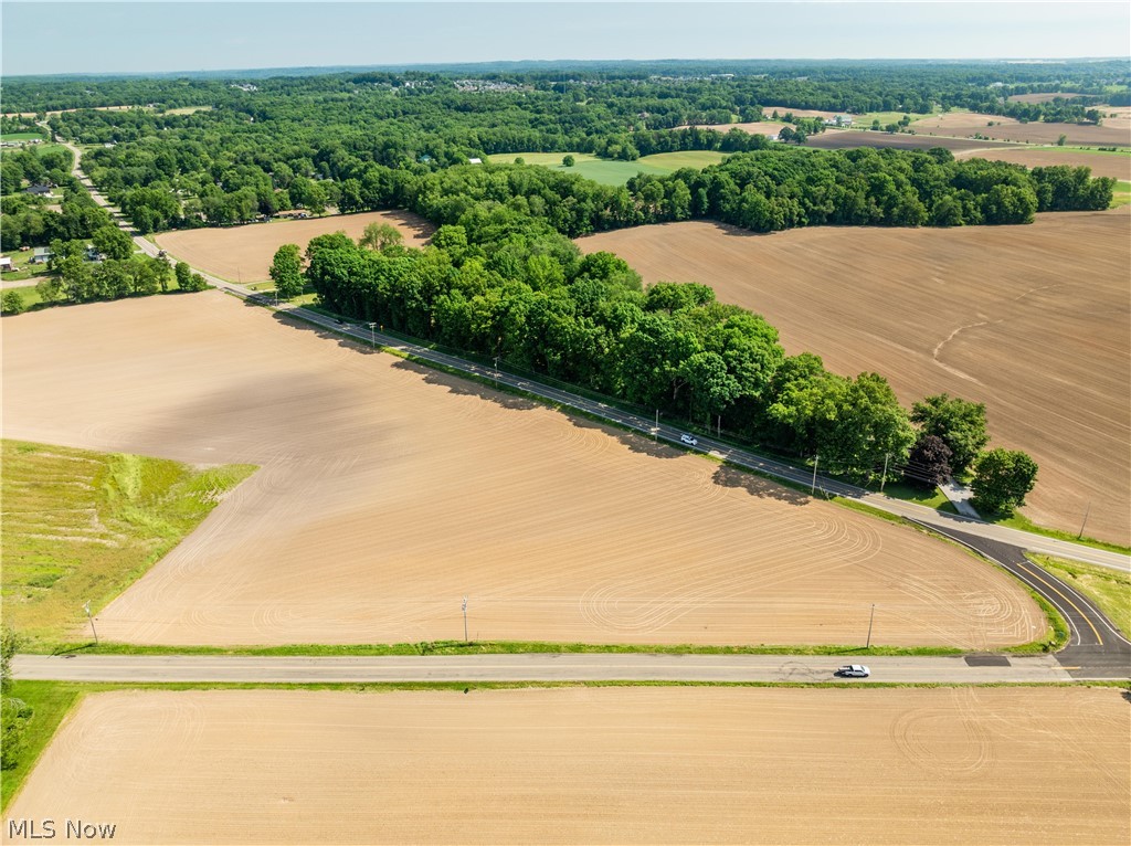 Lafayette Drive NW Canal Fulton OH 44614