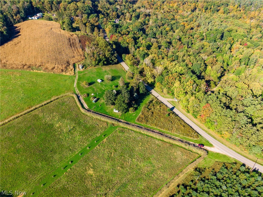 25994 County Road 10 Road Fresno OH 43824