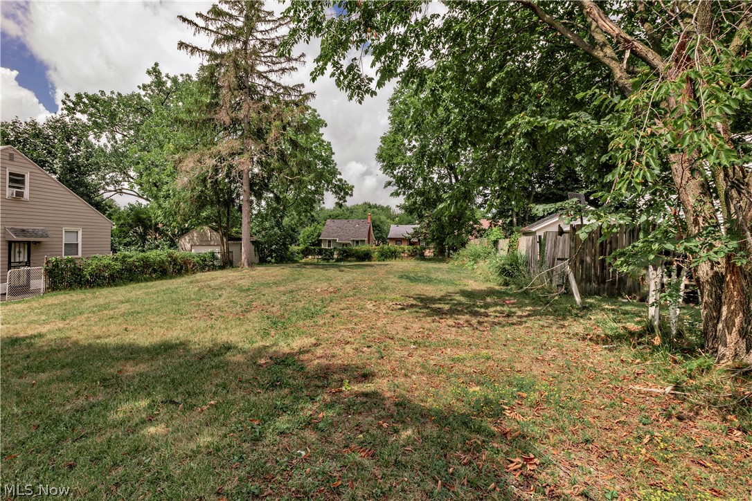 4292 E 163 Street Cleveland OH 44128