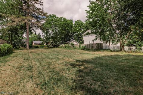 4292 E 163 Street Cleveland OH 44128