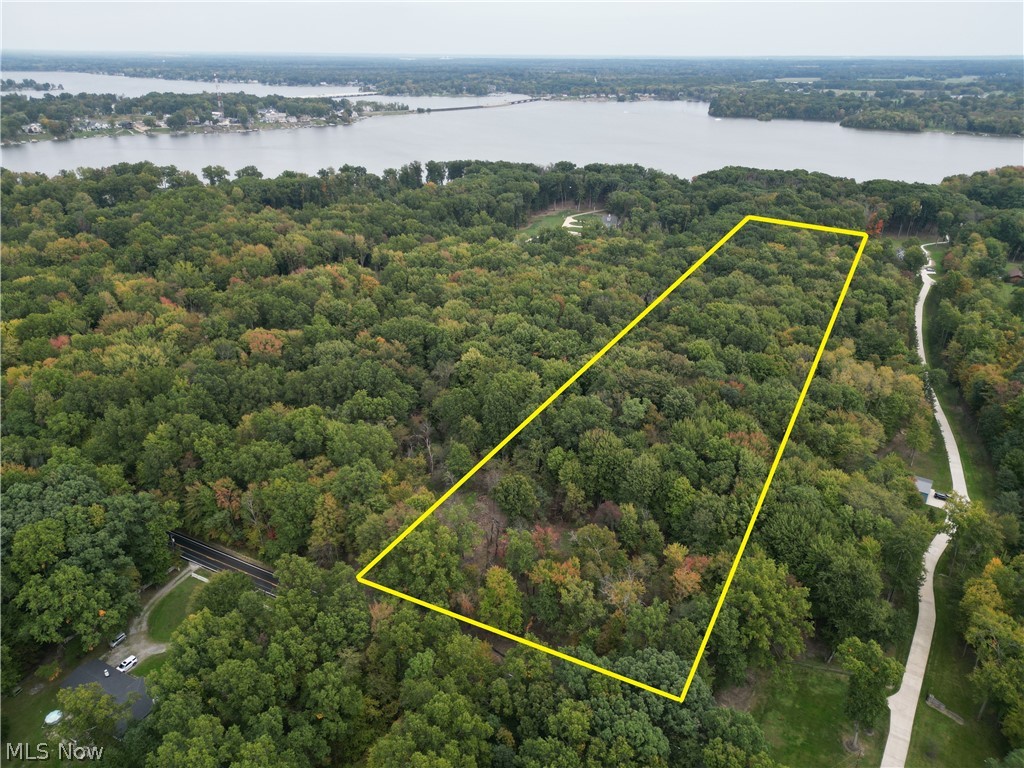 Mahoning Road Lake Milton OH 44429