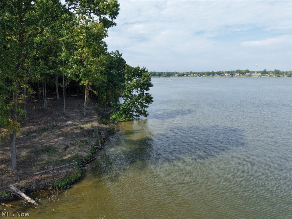 Mahoning Road Lake Milton OH 44429