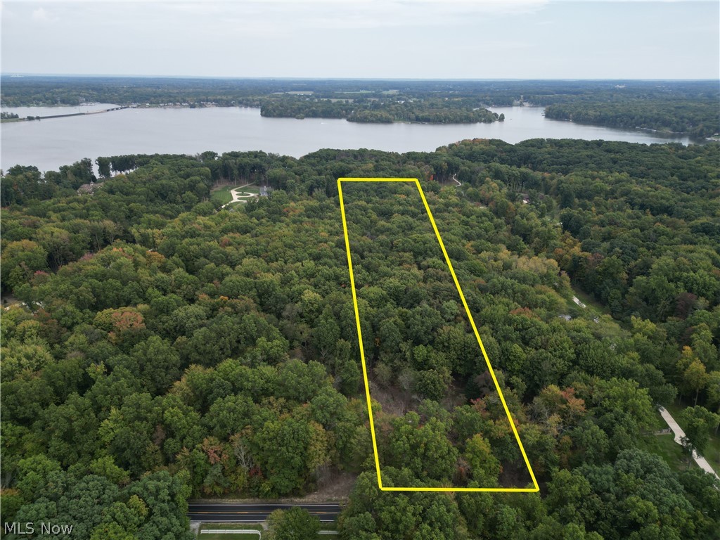 Mahoning Road Lake Milton OH 44429