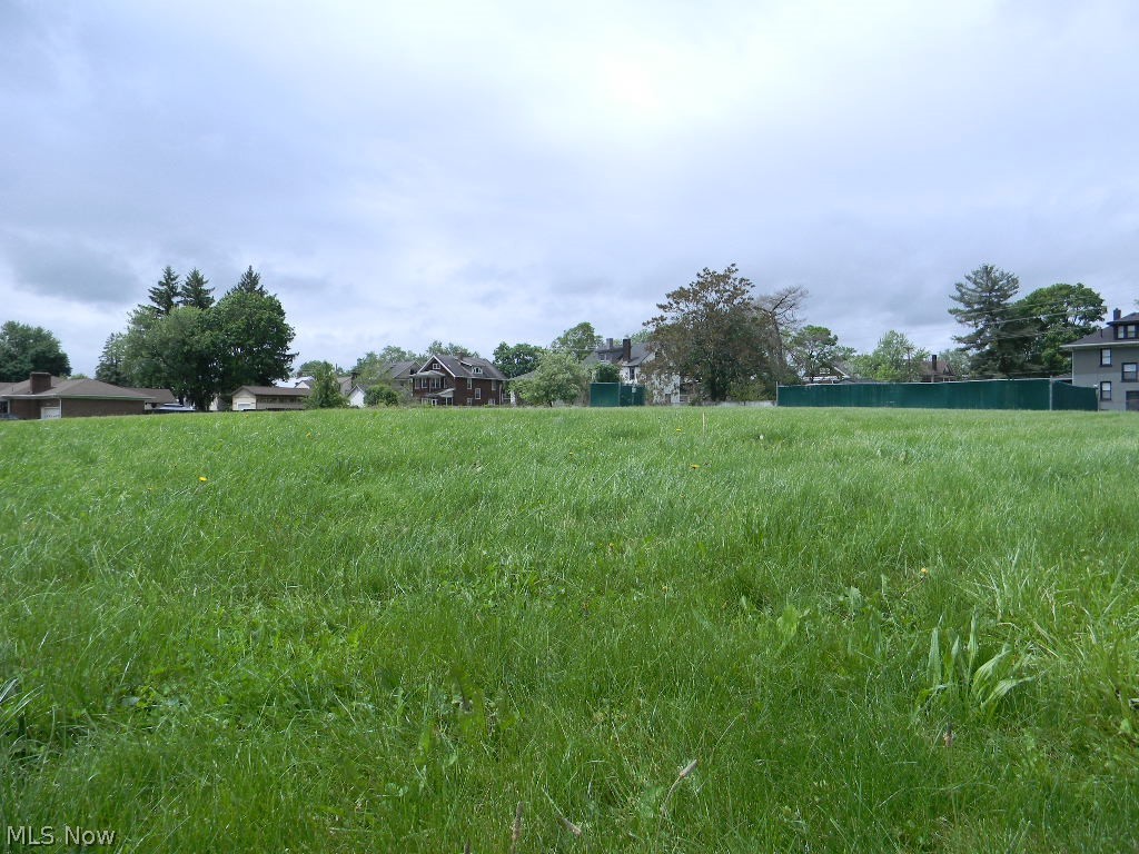 Robbins Avenue Niles OH 44446