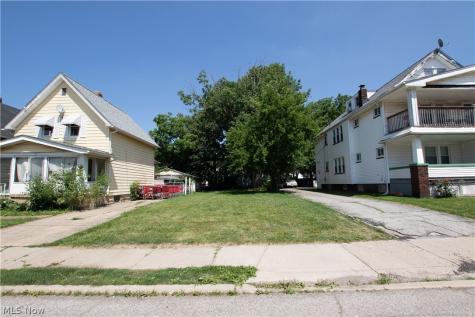 2185 W 105th Street Cleveland OH 44102