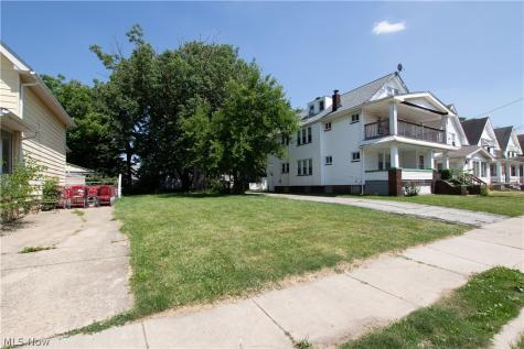 2185 W 105th Street Cleveland OH 44102