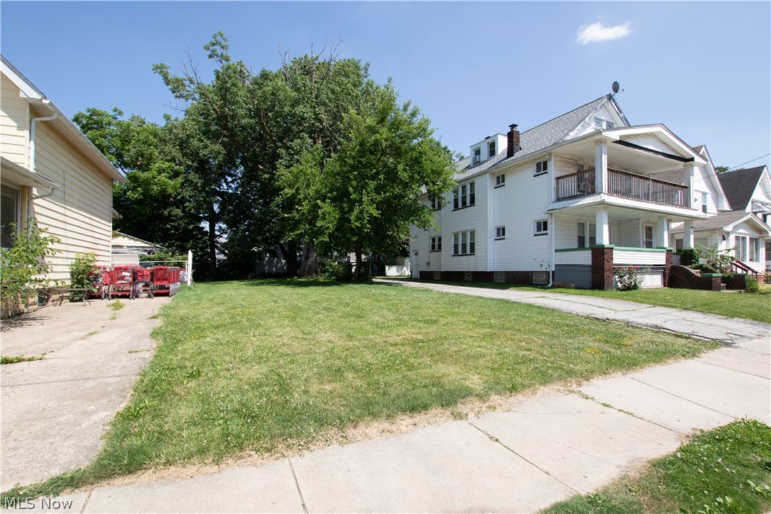 2185 W 105th Street Cleveland OH 44102