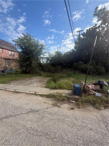 2103 E 81st Street Cleveland OH 44103