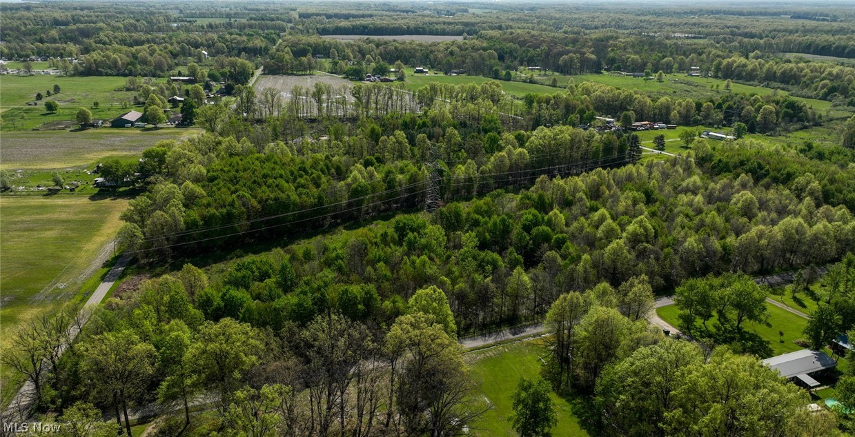 Oyster Road North Benton OH 44449