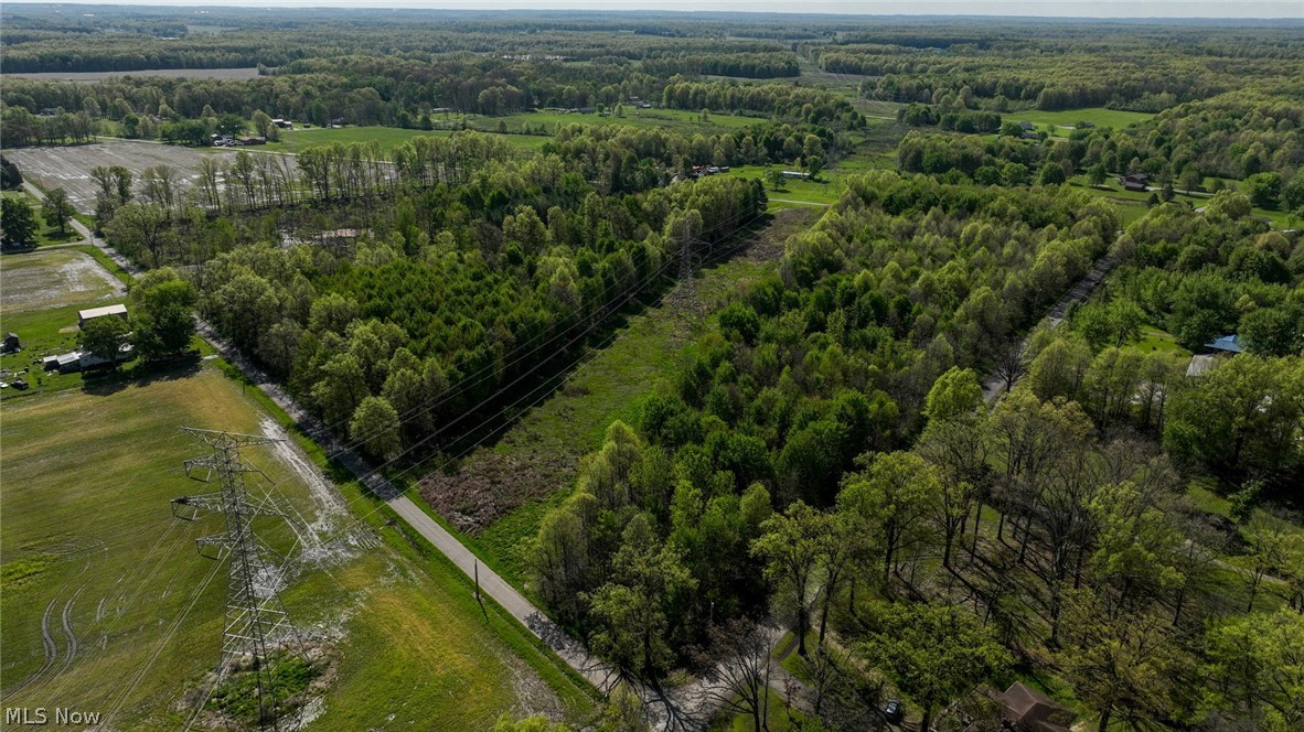 Oyster Road North Benton OH 44449