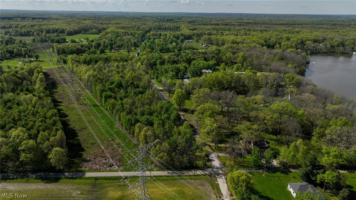 Oyster Road North Benton OH 44449