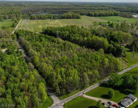 Oyster Road North Benton OH 44449