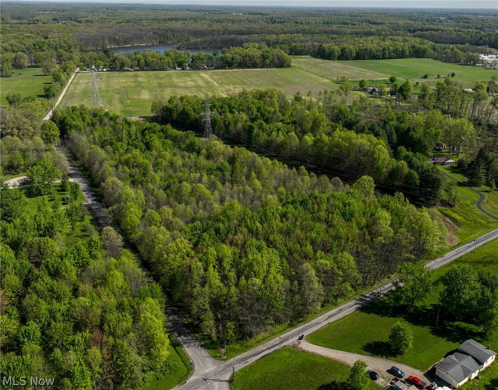 Oyster Road North Benton OH 44449