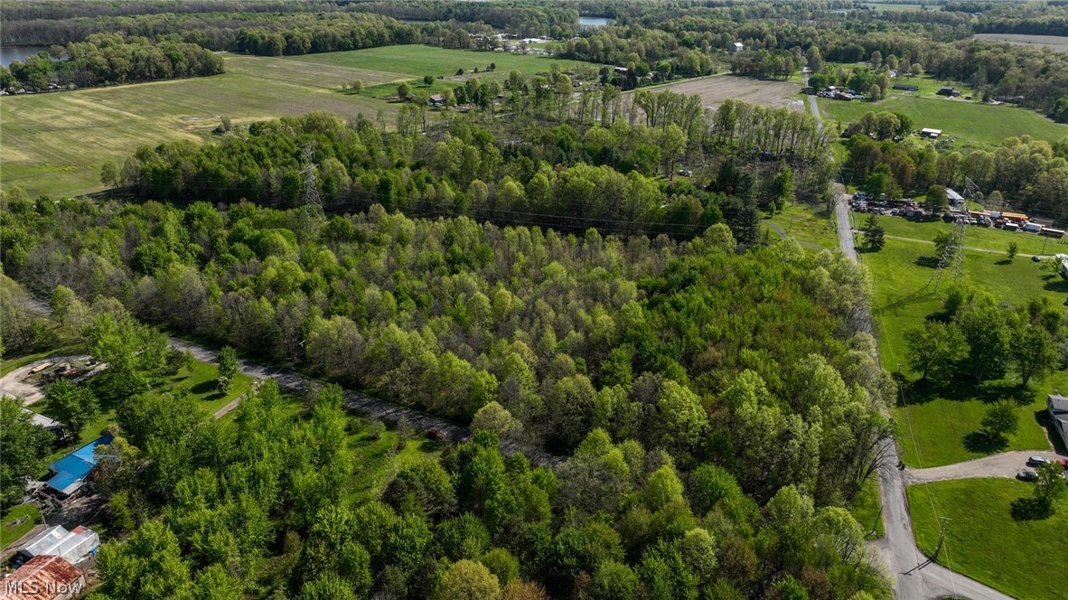 Oyster Road North Benton OH 44449