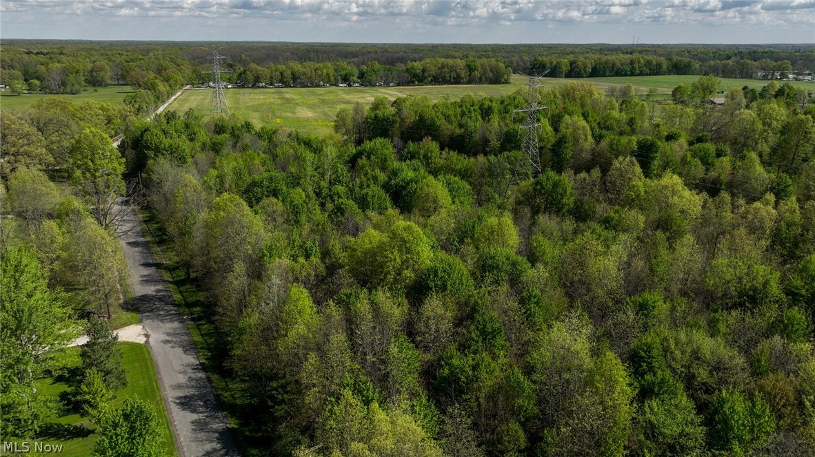 Oyster Road North Benton OH 44449