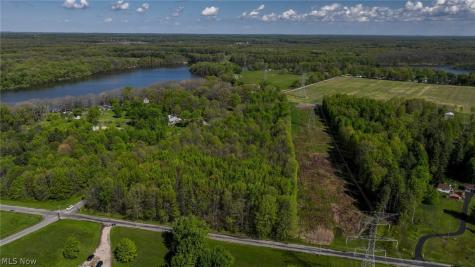 Oyster Road North Benton OH 44449
