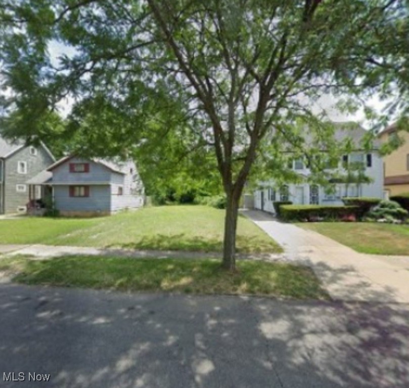 907 Nela View Road Cleveland Heights OH 44112