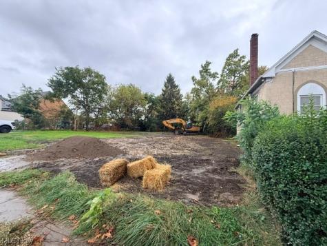 184 E Voris Street Akron OH 44311