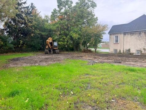 184 E Voris Street Akron OH 44311