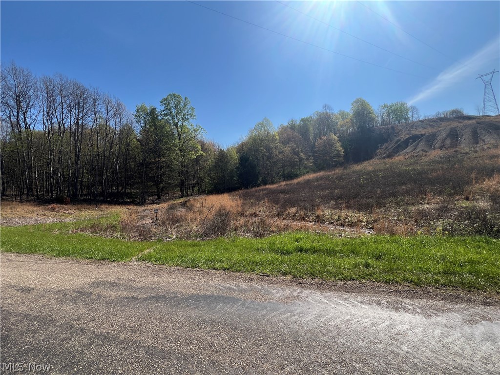 8371 French Hill Road NW Bolivar OH 44612