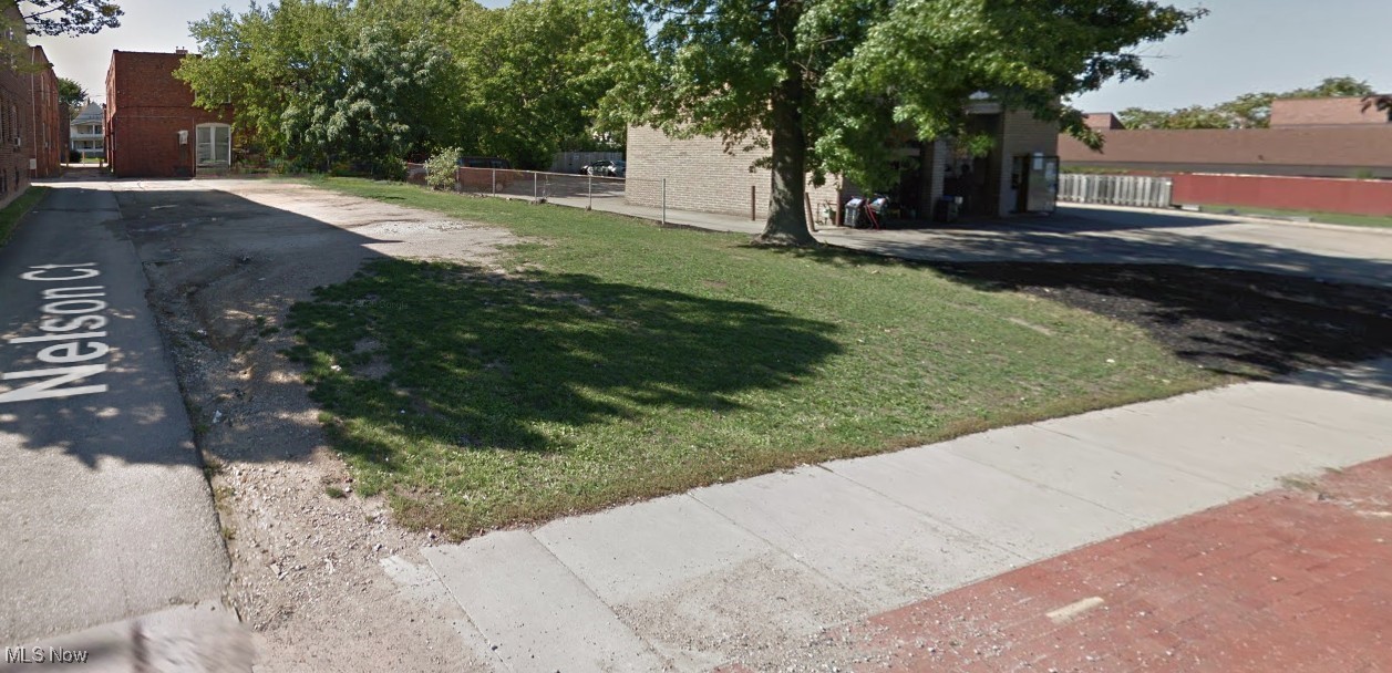 1482 W 117th Street Lakewood OH 44107