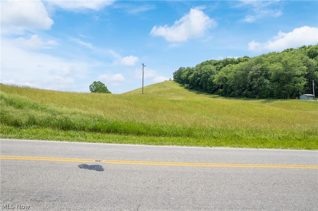 Fargo Road SW Dellroy OH 44620