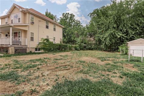 548 E 118th Street Cleveland OH 44108