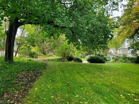 564 Merriman Road Akron OH 44303