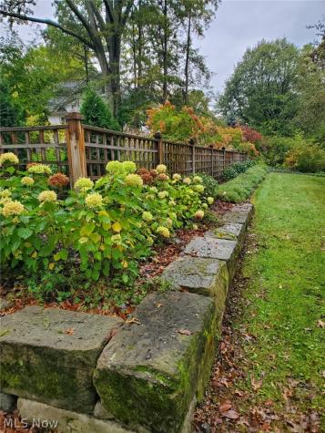 564 Merriman Road Akron OH 44303