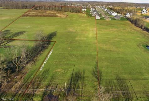 12083 Hoover Avenue NW Uniontown OH 44685