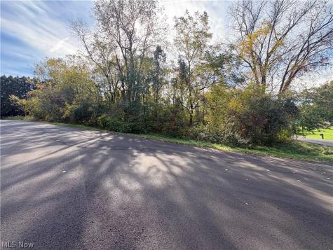Sherylton Hills Drive Uniontown OH 44685
