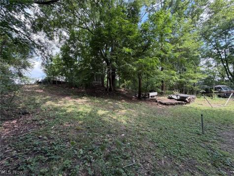 524 4th Street SW Massillon OH 44647