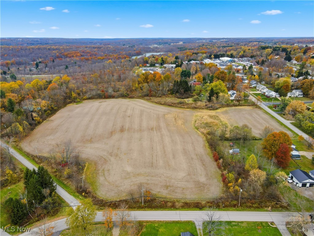 V/l Rapids Road Burton OH 44021