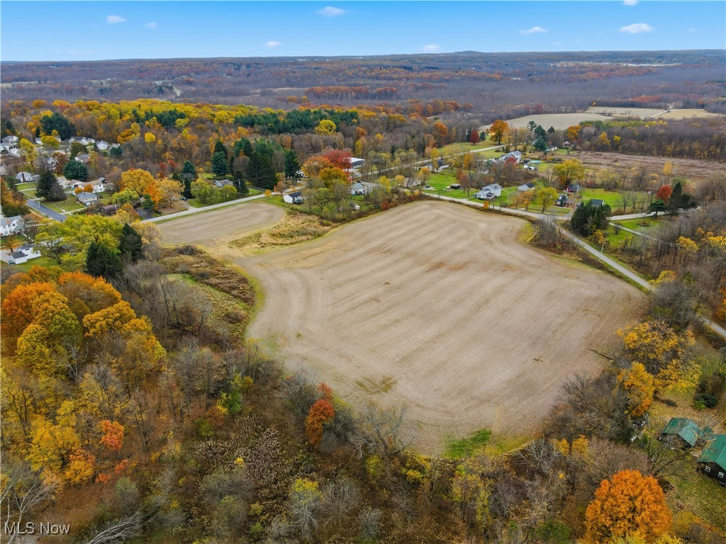V/l Rapids Road Burton OH 44021