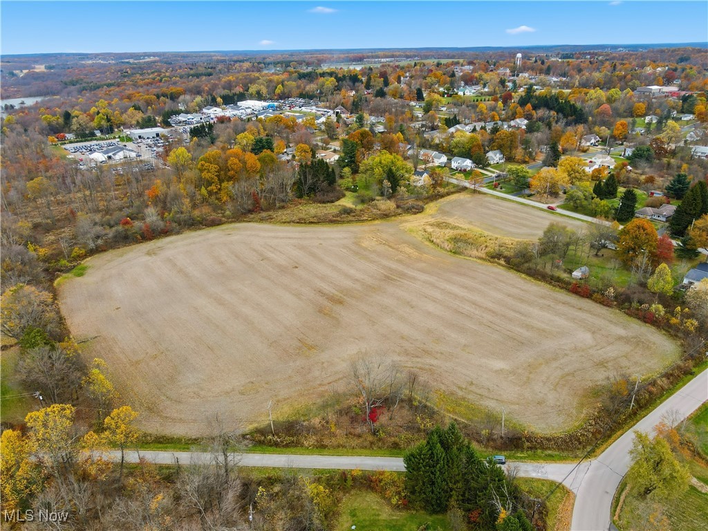 V/l Rapids Road Burton OH 44021