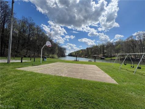Kirchberg Drive Millersburg OH 44654